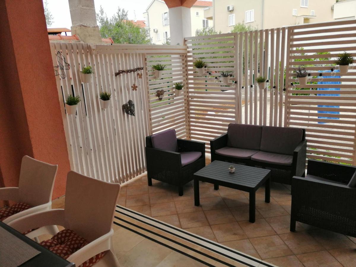 Apartman Mira Žaborić Eksteriør billede